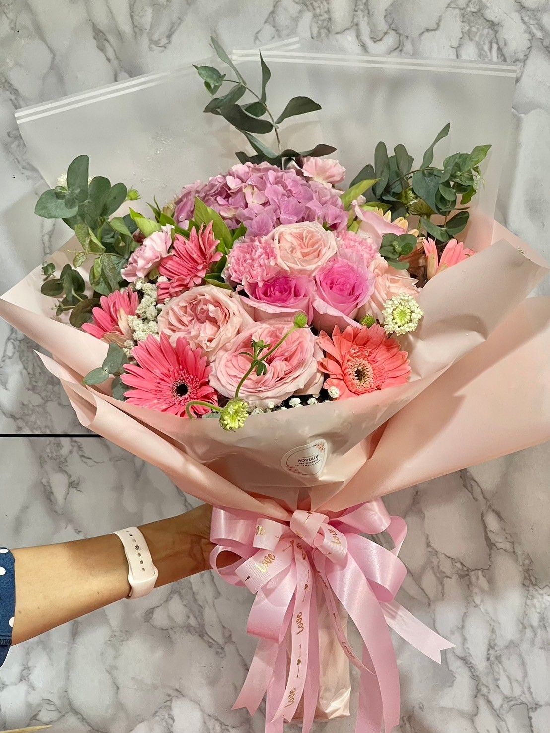 ช่อดอกไม้ผสมโทนชมพูขาว