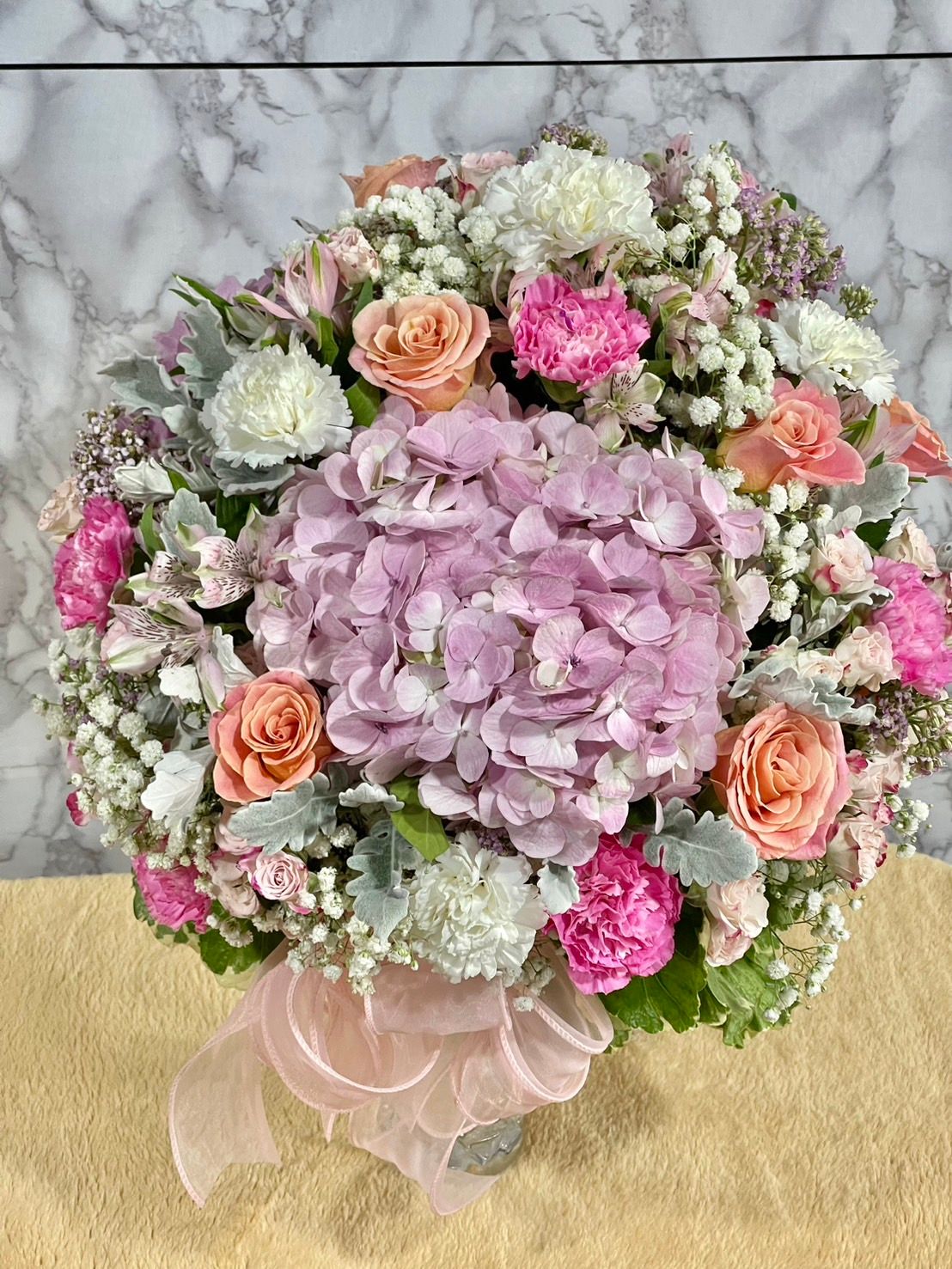 Thumbnails of แจกันไฮเดรนเยียสีชมพู