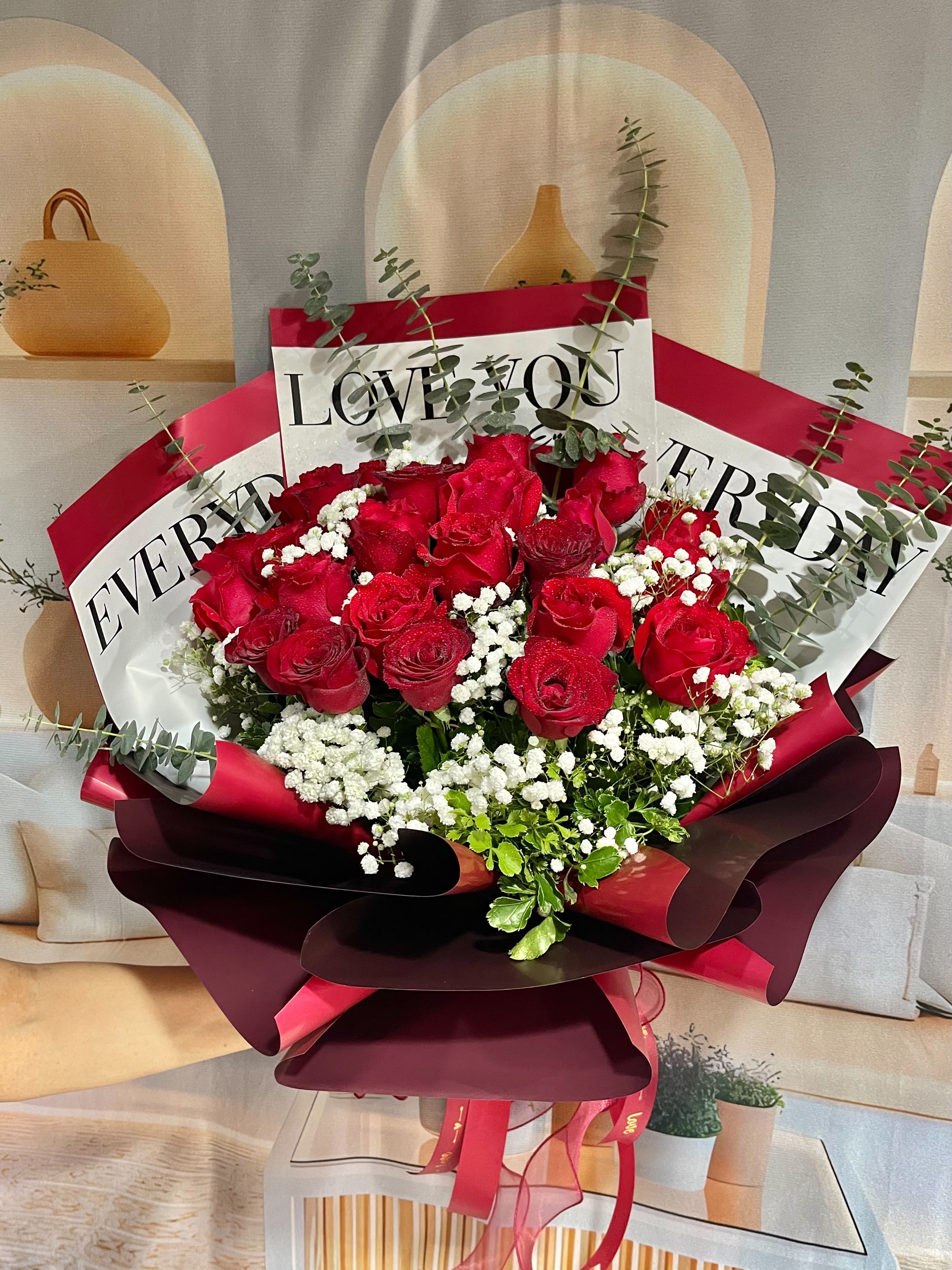 ช่อกุหลาบแดงขนาดใหญ่