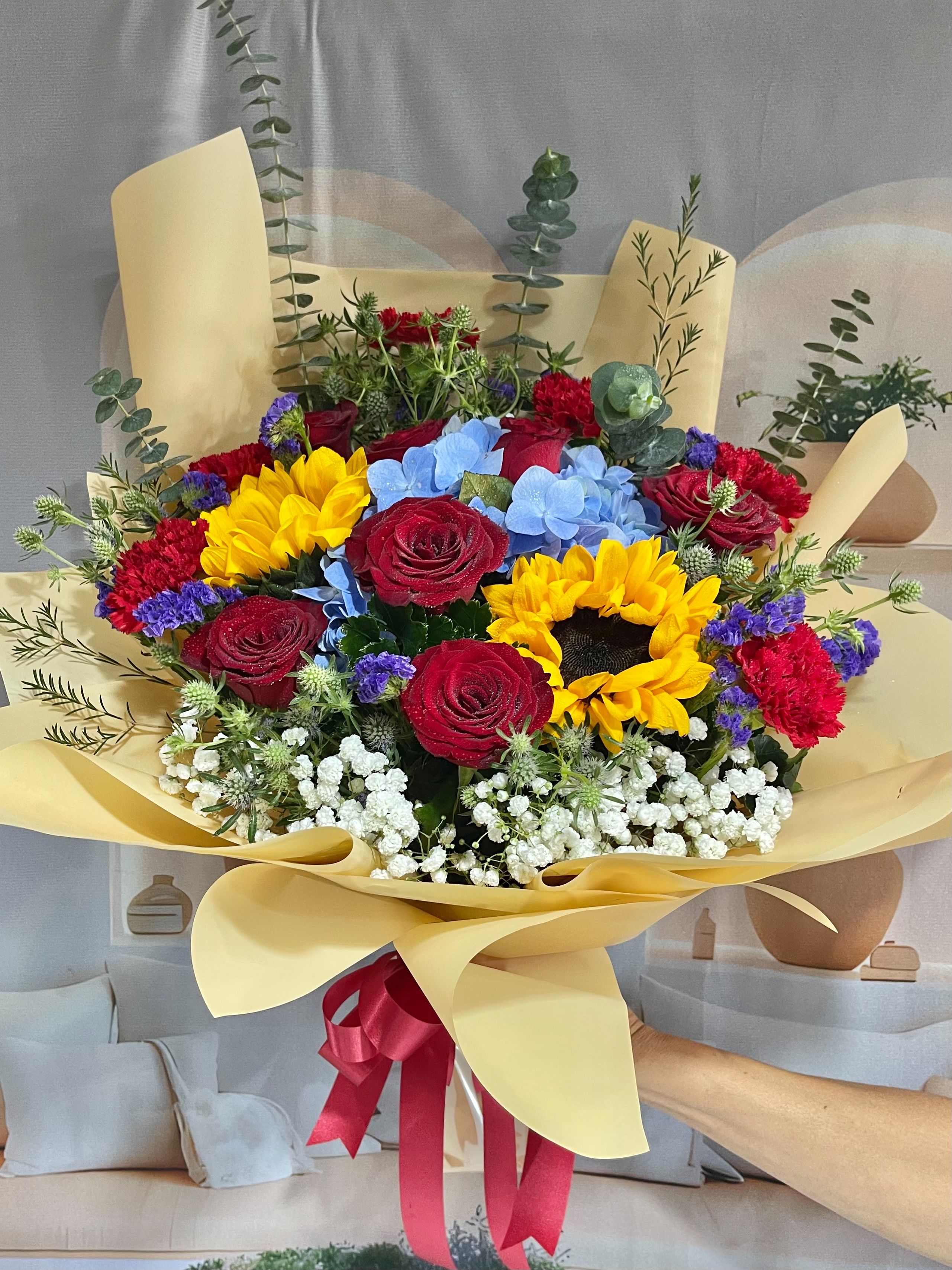sunflower and red rose